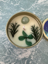 Load image into Gallery viewer, Weight Loss Intention White Tea & Green Aventurine Crystal Candle for Faster Metabolism, Weight Loss & De-Bloating 60ml