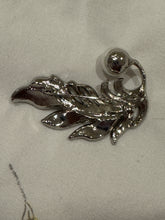 Load image into Gallery viewer, Black magic removal, love Protection and feather and faux pearl brooch pin