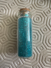 Load image into Gallery viewer, Manifest Your Wish Polka Dot Snowflake Charm For Wallet or Under Pillow for Successful law of attraction manifestation 2.5 x 2.5cm