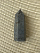 Load image into Gallery viewer, VERY LUCKY Confidence, Trust, Faith Agate Crystal Wand for Confidence 67g