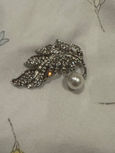 Load image into Gallery viewer, Black magic removal, love Protection and feather and faux pearl brooch pin