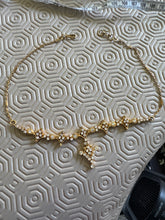 Load image into Gallery viewer, Achieve Dreams & Goals, Love & Commitment Green courage and removing resolving problems Crystal gold necklace