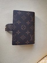 Load image into Gallery viewer, Make your wishes come true, stay organised and happy Brown Agenda Diary with papers