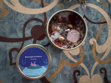 Load image into Gallery viewer, Twin Flame Intention Candle with Rose Quartz Crystal for Manifesting True Love, Commitment, Longterm Union Divine Masculine and Feminine Union, Joy 60ml