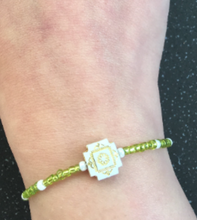 Load image into Gallery viewer, Pisces Zodiac Manifesting Tie Intention Bracelet for All Areas Love, Career, Finance, Health