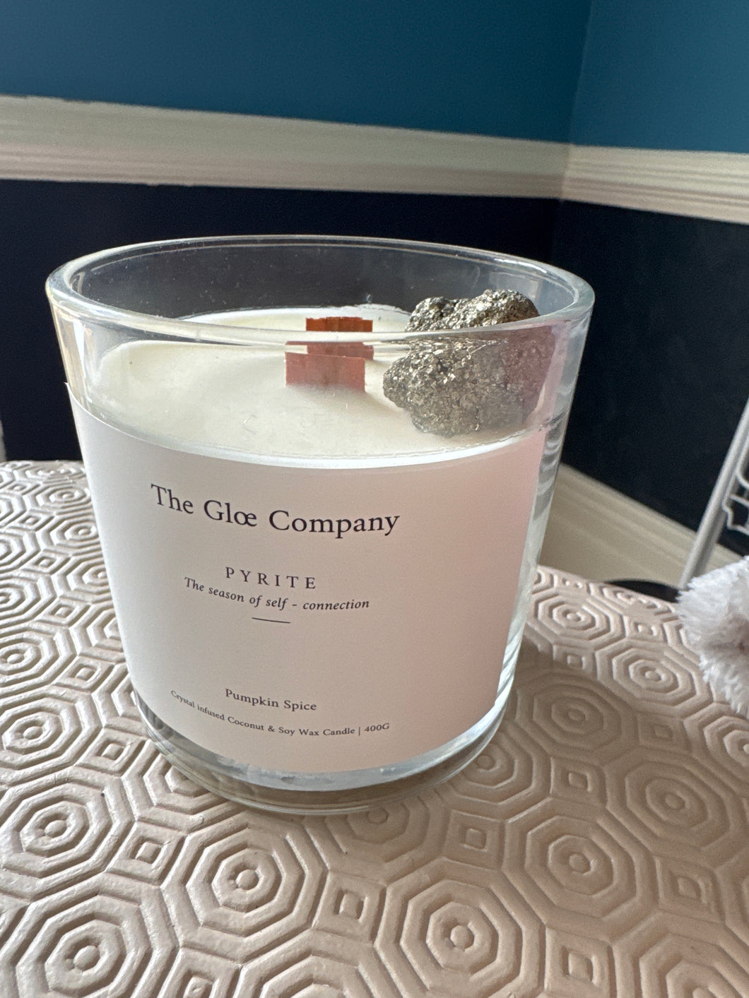 POWERFUL Candle with Pyrite crystals to manifest LOVE, MONEY, HAPPINESS FAST!! keep around you or burn