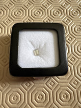 Load image into Gallery viewer, REAL NATURAL DIAMOND Attract Peace &amp; Success! 0.7cm

