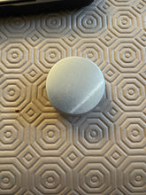 Load image into Gallery viewer, Love manifesting mini tea light candle for love and strong intimacy
