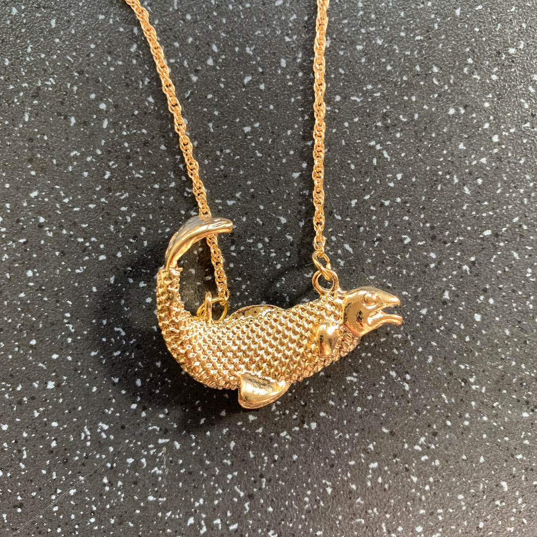Pisces Golden Necklace Pendant Detailed Carved Piece Gold Chain Fish Scale Water Astrology Zodiac Sign Unique Dainty Statement Jewellery
