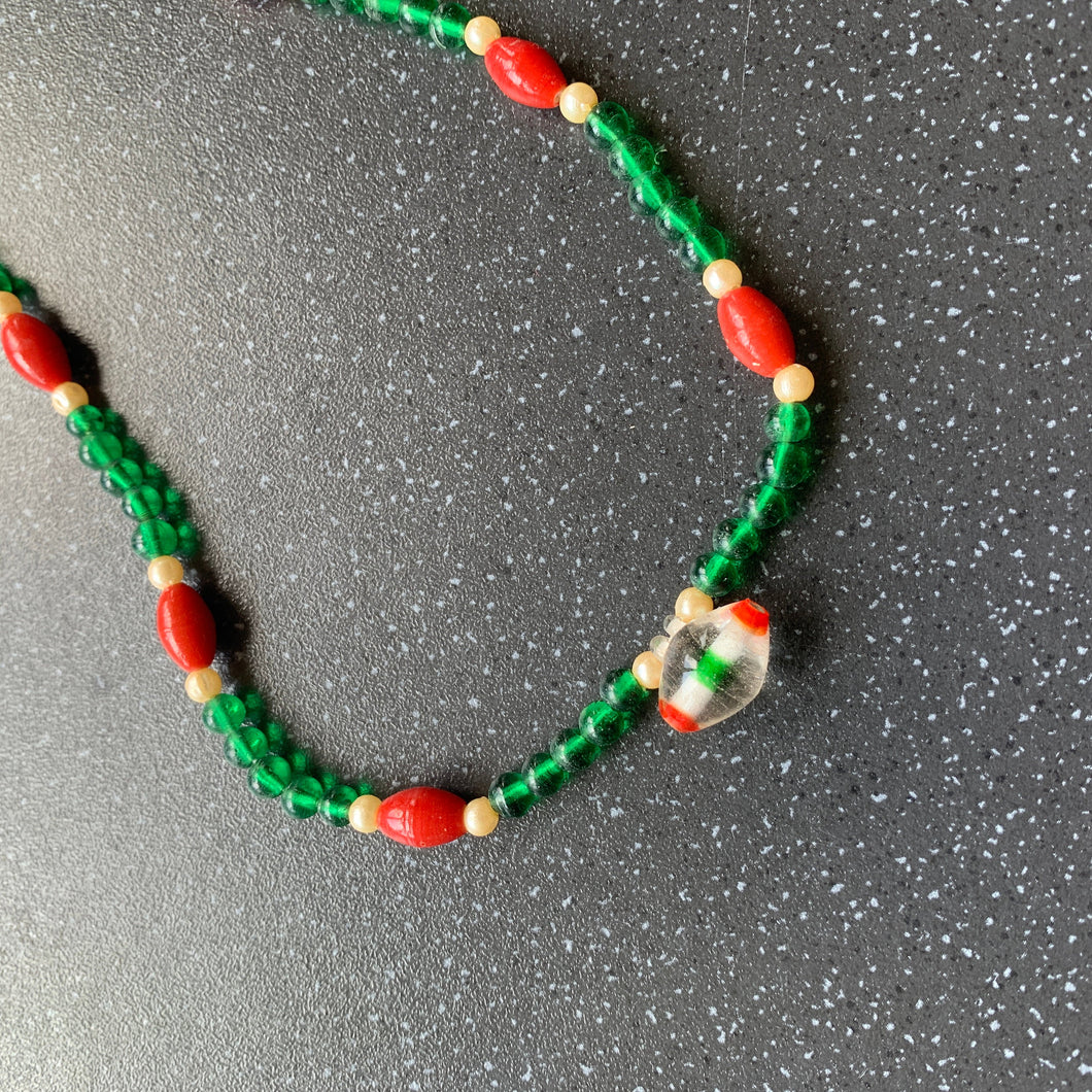Love Necklace Clasp Beaded Two Tone Pendant Green Red for Attracting Love, Commitment and Heart Chakra Statement Intention Jewellery