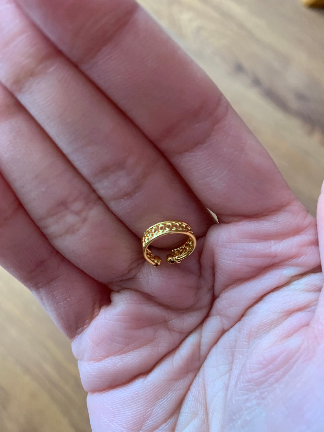 Nose Ring Press on Faux Ring Intricate Detail Style Faux Piercing Ring for Nose Golden